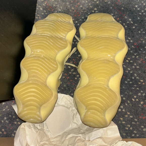 Yeezy 450 Resin 6.5 - Picture 4 of 5